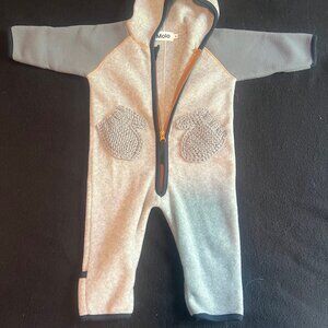 Genuine Molo Baby Fleece "Pramsuit" One Piece Romper 0-3 Months "mittens" Hooded